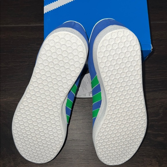 Adidas Men’s Gazelle Royal Blue and Green Sneakers, Size: 8.5 - Picture 7 of 8